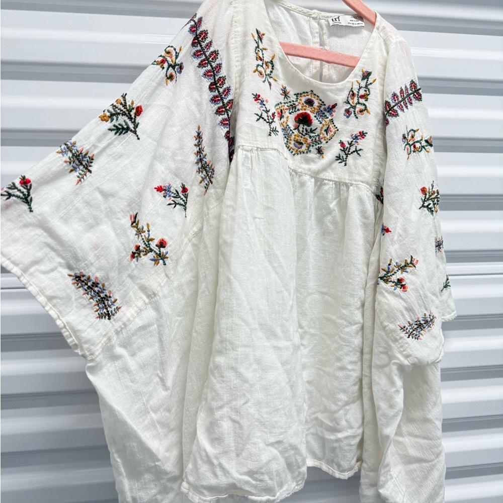 Zara white embroidered peasant shirt top medium